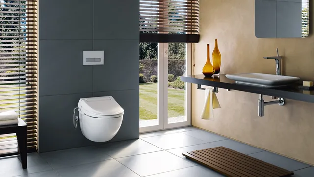 Geberit AquaClean 4000 set (zitting + wandcloset) – In de badkamer (1)